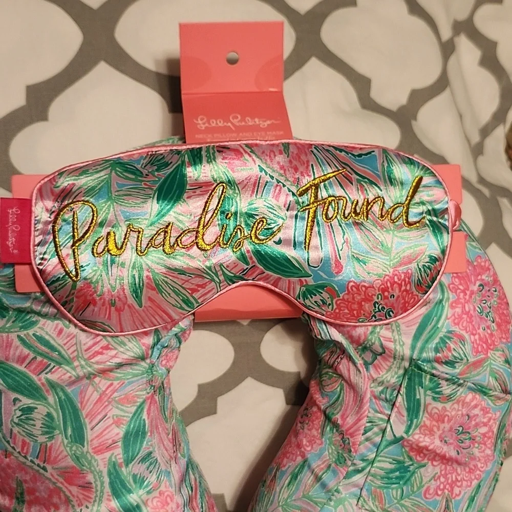 Lilly pulitzer sleep pillow and eye mask set - Picture 5 of 7